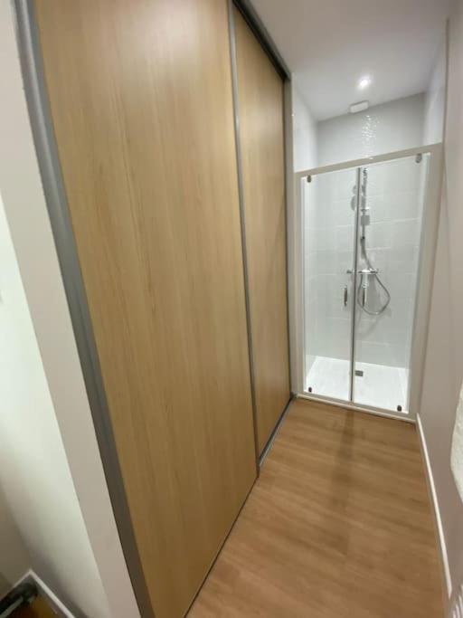 Appartement Centre-Ville * Rdc * Clim * Wifi * Haut De Gamme * Angoulême Buitenkant foto